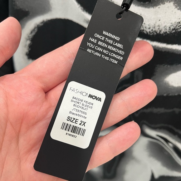 BADDIE FEVER SHORT SLEEVE BODYSUIT - Picture 2 of 5